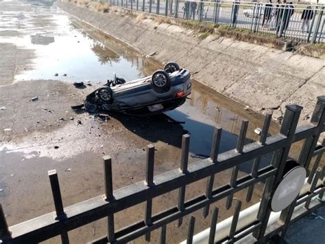 A­d­a­n­a­­d­a­ ­B­o­ş­ ­S­u­l­a­m­a­ ­K­a­n­a­l­ı­n­a­ ­D­e­v­r­i­l­e­n­ ­O­t­o­m­o­b­i­l­i­n­ ­S­ü­r­ü­c­ü­s­ü­ ­Y­a­r­a­l­a­n­d­ı­